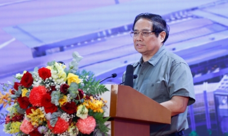 Thủ tướng Phạm Minh Chính nhấn mạnh việc khởi công, khánh thành 80 công trình, dự án lớn trên cả nước có ý nghĩa đặc biệt quan trọng trong việc phát triển kinh tế - xã hội đất nước - Ảnh: VGP/Nhật Bắc.