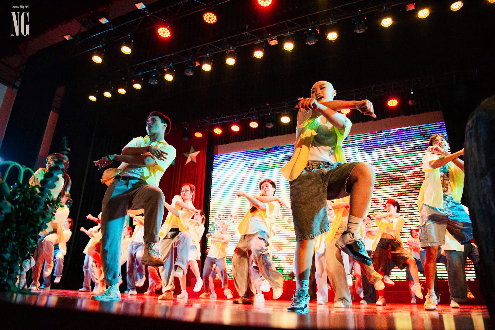 Để sống được với nỗi đam mê đó là một hành trình  đầy thử thách. Ảnh: Huy - Khánh