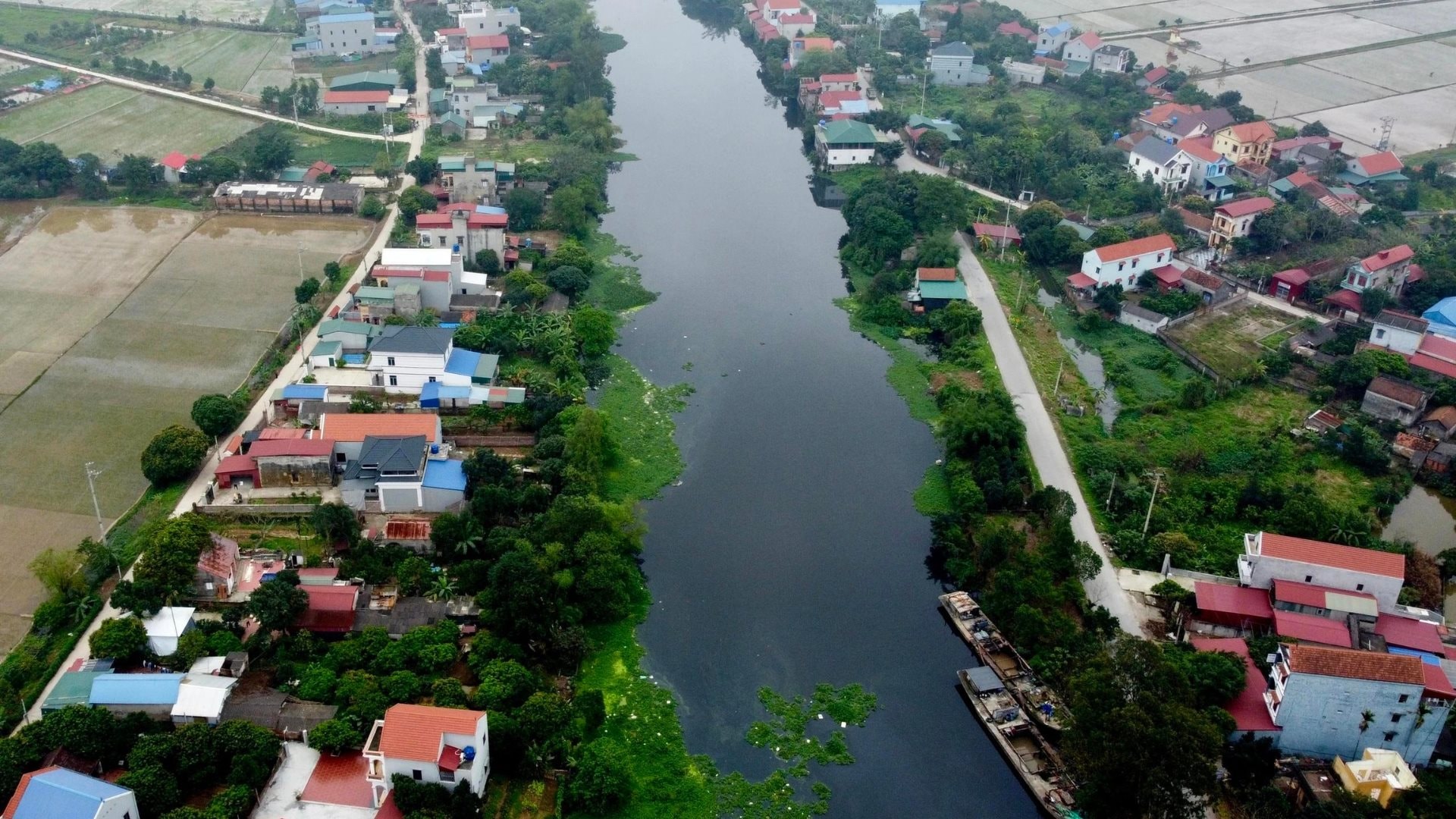 Hệ thống thủy lợi Bắc Hưng Hải đang ô nhiễm nghiêm trọng 