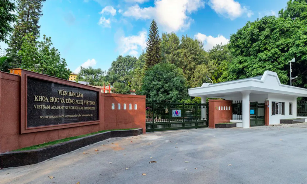 Viện Hàn lâm Khoa học và Công nghệ Việt Nam tiếp tục đẩy mạnh hoạt động nghiên cứu cơ bản, phát triển công nghệ lõi, công nghệ nguồn, nhất là lĩnh vực: công nghệ vũ trụ, khoa học biển, công nghệ sinh học, vật liệu mới, lượng tử, bán dẫn, trí tuệ nhân tạo, robot, xe tự hành, thiết bị bay không người lái (UAV)…