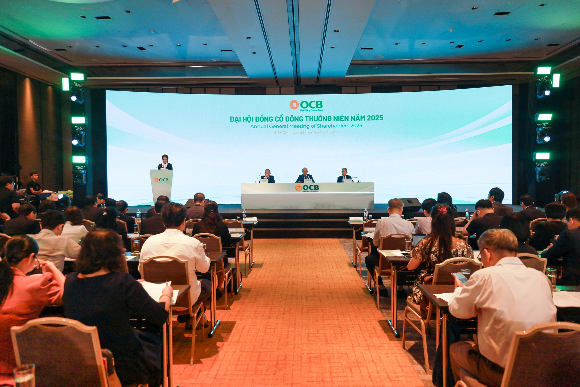 Đại hội đồng cổ đông thường niên 2025 Ngân hàng Thương mại Cổ phần Phương Đông, sáng 22/4.