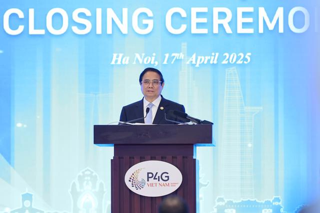 Prime Minister Pham Minh Chinh addresses the closing ceremony of the 4th P4G Summit in Hanoi. (Photo: VGP)