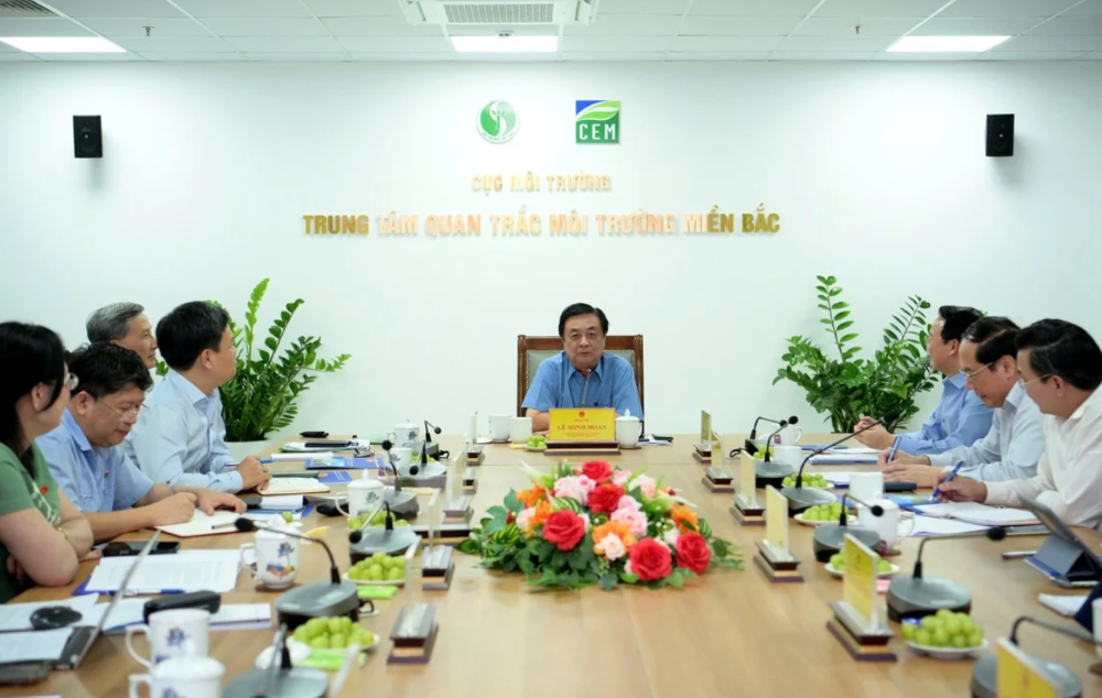 Ph&oacute; Chủ tịch Quốc hội L&ecirc; Minh Hoan: 