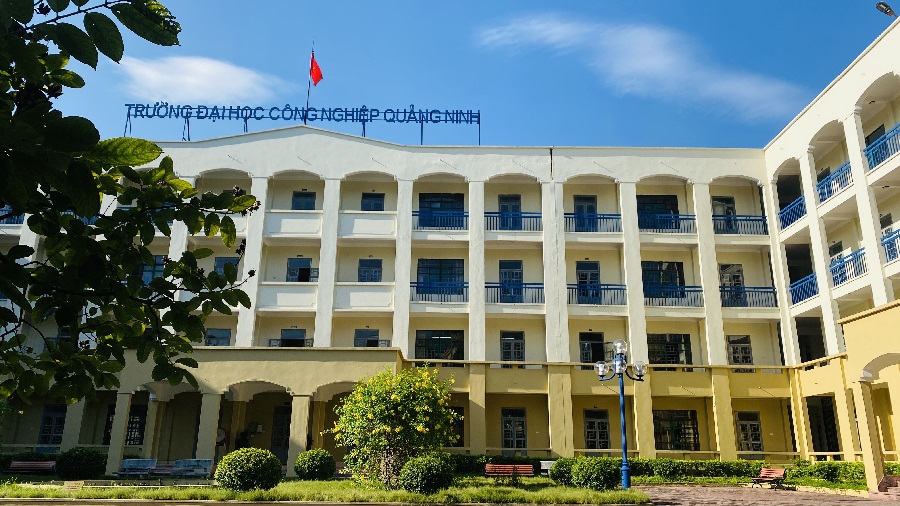 Trường Đại học Công nghiệp Quảng Ninh. 