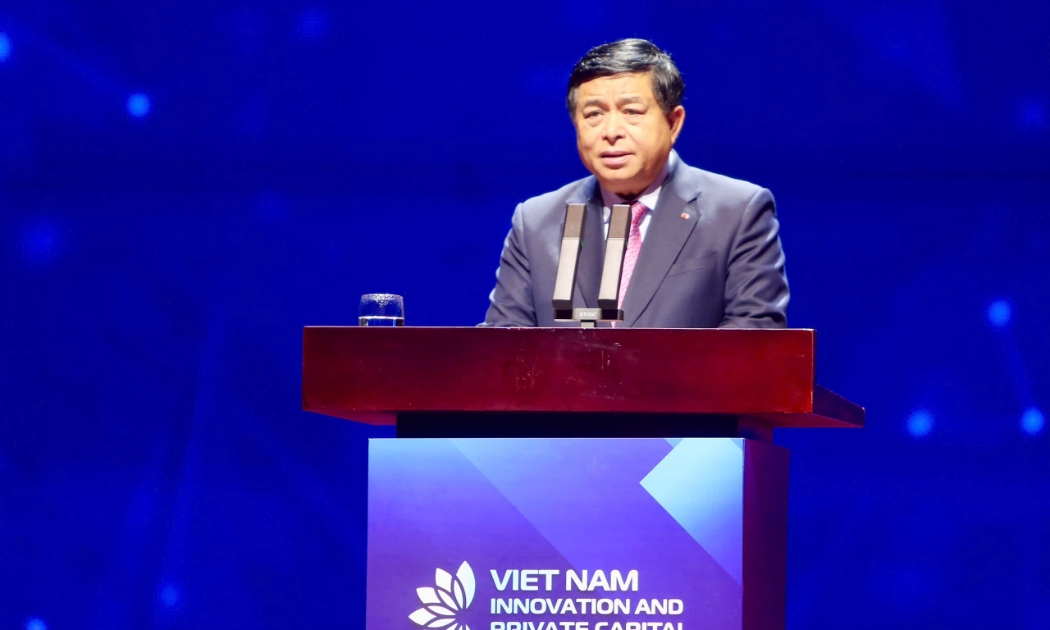 Phó Thủ tướng Nguyễn Chí Dũng chia sẻ tại Diễn đàn VIPC Summit 2025.