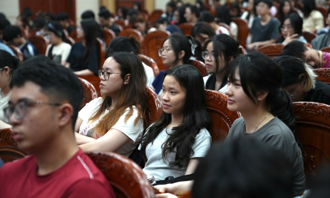 Các bạn trẻ tham dự Chương trình “Nâng cao năng lực số cho thanh thiếu niên