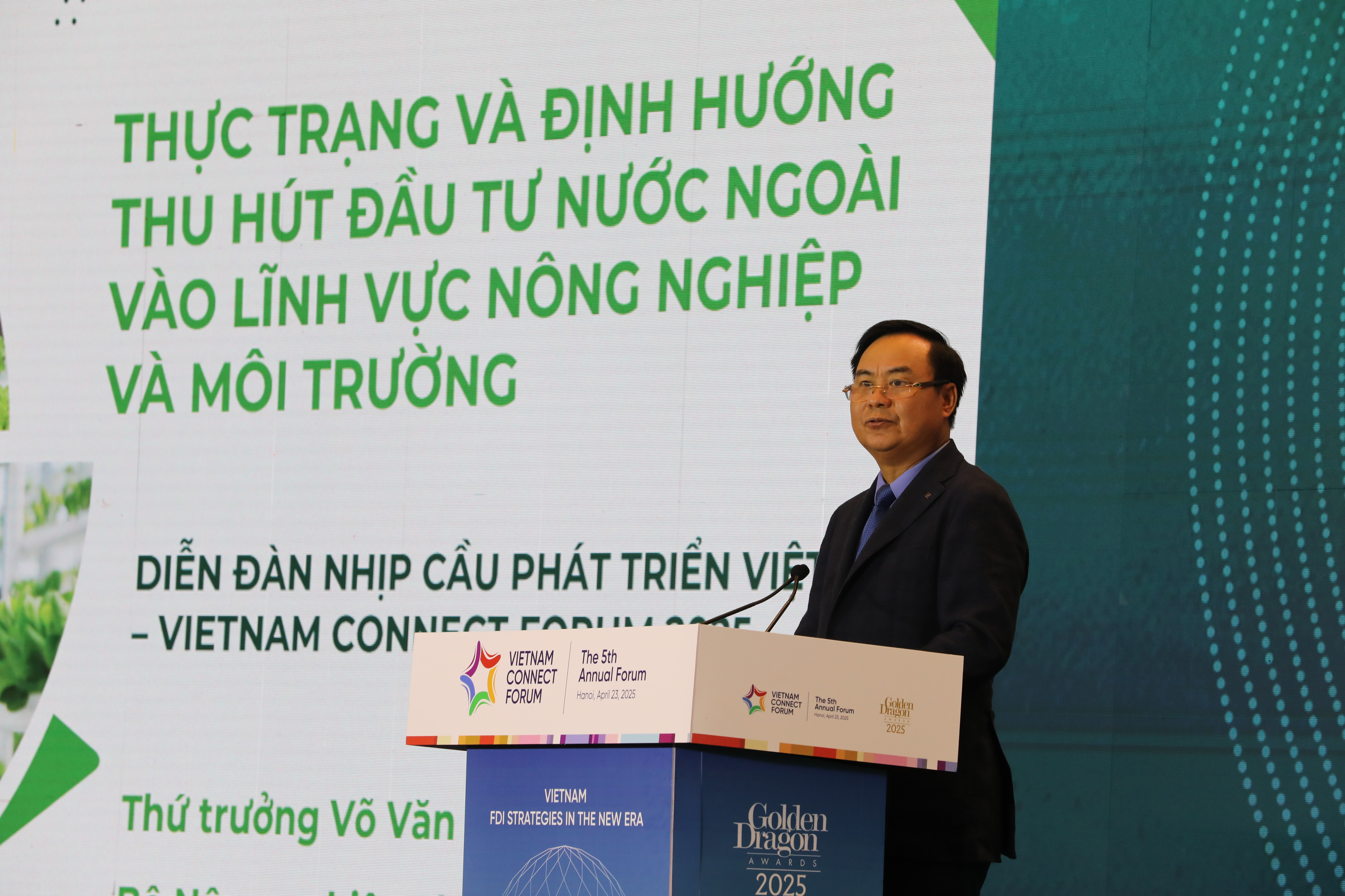 Thứ trưởng Bộ Nông nghiệp và Môi trường Võ Văn Hưng cho biết Diễn đàn có ý nghĩa hết sức quan trọng, là nơi hội tụ những ý tưởng, chiến lược và định hướng phát triển trong bối cảnh mới. 