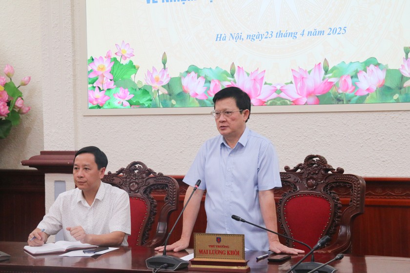 Thứ trưởng Mai Lương Khôi kết luận buổi làm việc. Ảnh: MOJ.