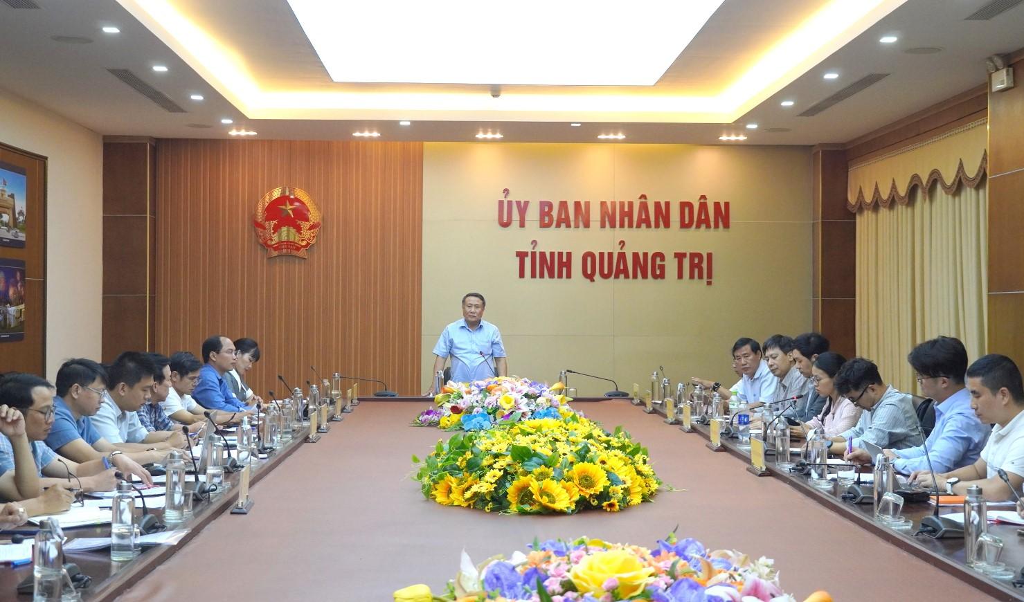 Quyền Chủ tịch UBND tỉnh Quảng Trị Hà Sỹ Đồng  phát biểu tại buổi làm việc với đại diện liên danh nhà đầu tư dự án