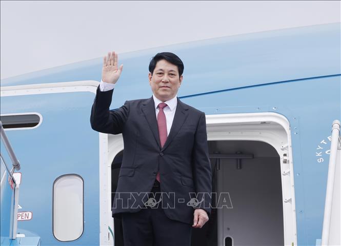 Chủ tịch nước Lương Cường lên đường thăm cấp Nhà nước tới Cộng hoà Dân chủ Nhân dân Lào - Ảnh: TTXVN