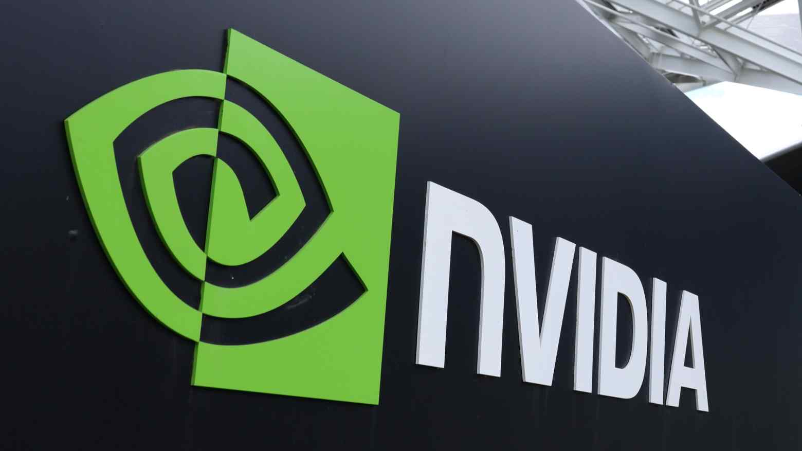Theo Nvidia, lệnh hạn chế mới nhất của Mỹ đối với chip H20 sang Trung Quốc sẽ có lợi cho các đối thủ cạnh tranh. Ảnh: Nikkei