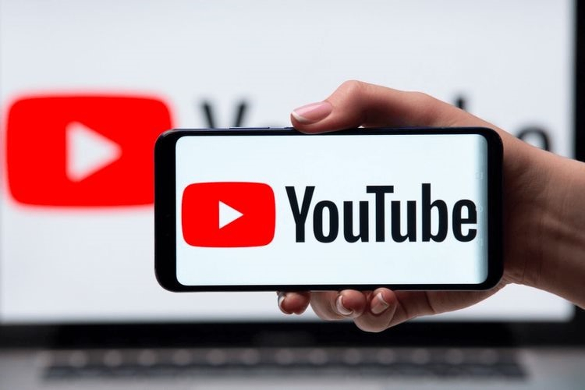 YouTube đang trên đà trở thành công ty truyền thông lớn nhất về doanh thu.