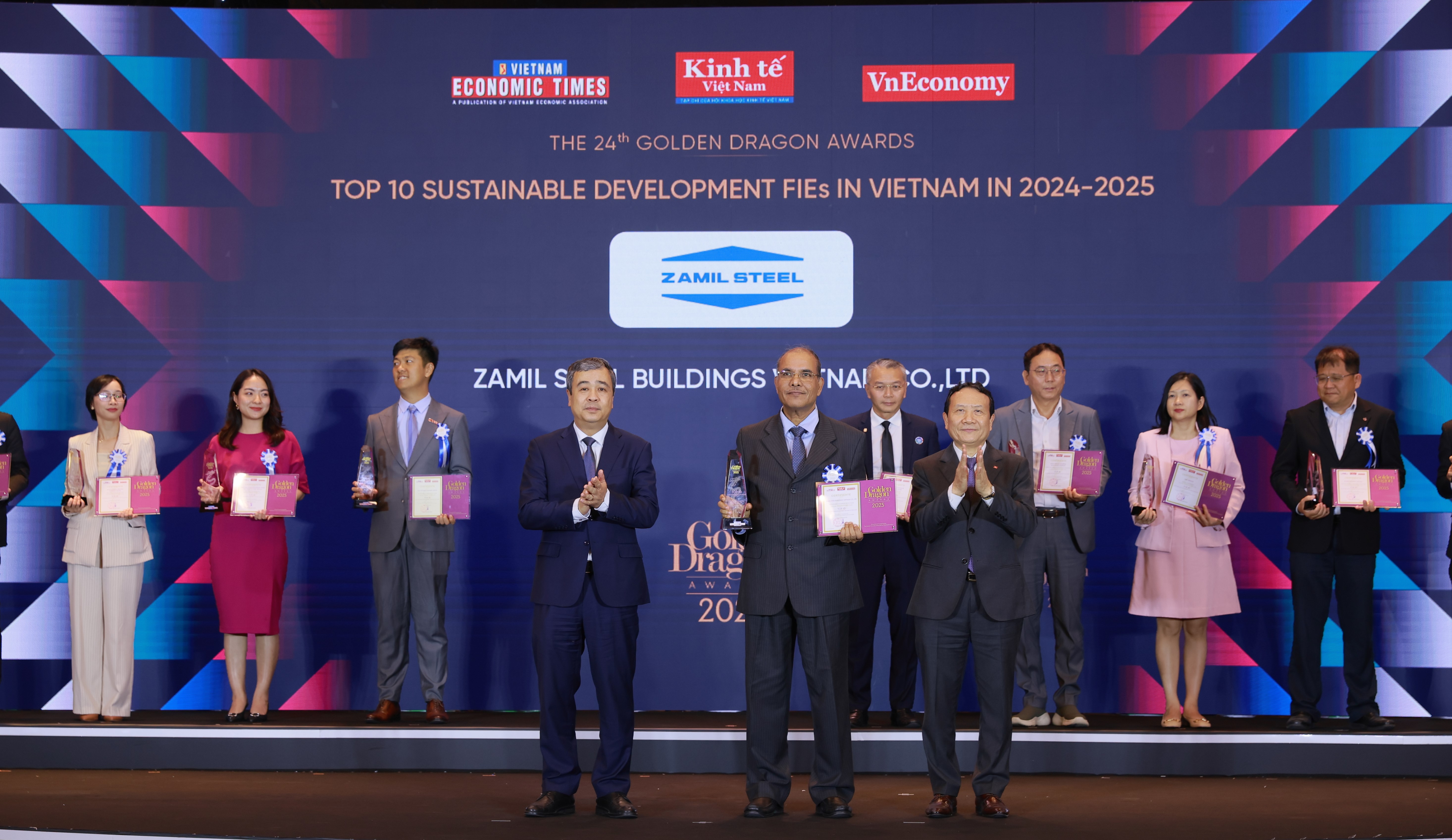 Được thành lập vào năm 1997, Zamil Steel Việt Nam là nhà cung cấp kết cấu thép hàng đầu với 100% vốn đầu tư từ Ả Rập Saudi. Công ty chuyên thiết kế, chế tạo và cung cấp nhà thép tiền chế & thép kết cấu với 13 văn phòng đại diện tại thị trường Việt Nam và Đông Nam Á. Các sản phẩm của Zamil Steel Việt Nam được ứng dụng trong nhiều lĩnh vực như: xây dựng nhà kho, nhà xưởng, các khu công nghiệp và thương mại lớn.