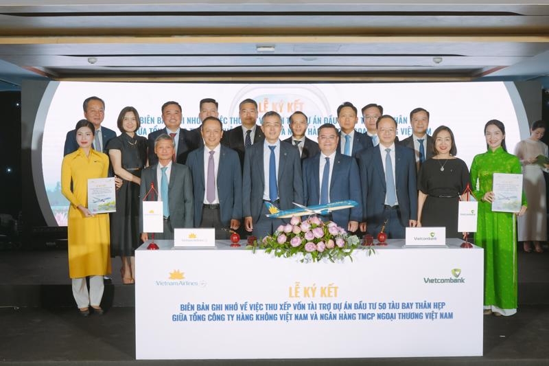 Vietnam Airlines and Vietcombank ink deal to buy 50 narrow-body aircraft