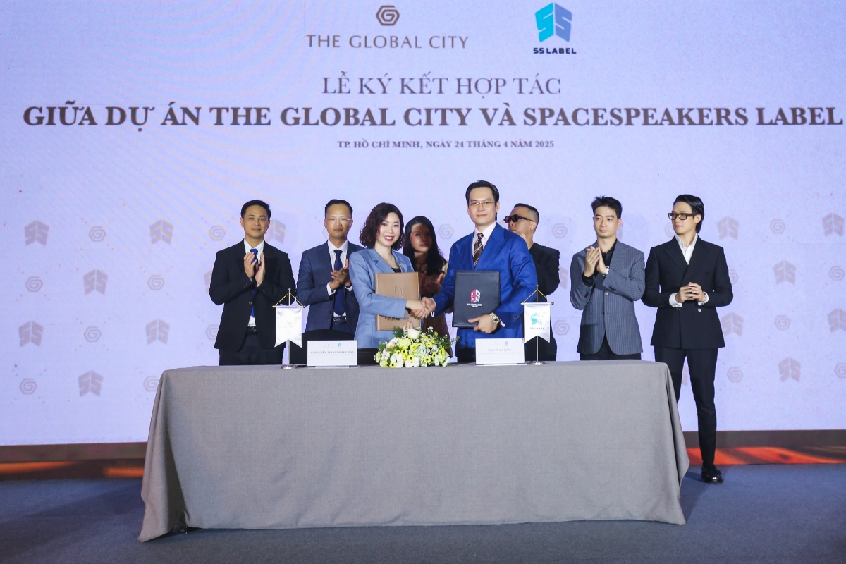 The Global City vừa ch&iacute;nh thức k&yacute; kết hợp t&aacute;c c&ugrave;ng SpaceSpeakers Label - đơn vị sản xuất &acirc;m nhạc h&agrave;ng đầu Việt Nam, hứa hẹn mang đến trải nghiệm sống kh&aacute;c biệt v&agrave; khơi nguồn cảm hứng cho cộng đồng cư d&acirc;n.