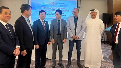 Vinh Phuc explores collaboration opportunities with UAE businesses