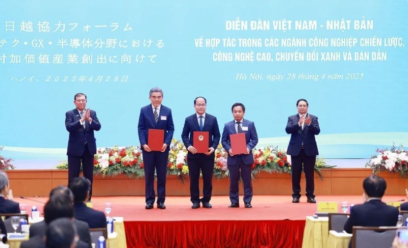 Vietnam - Japan  forum on strategic industries cooperation