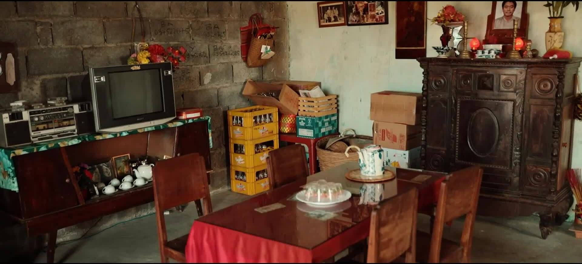 Đạo diễn Lý Hải dựng nhà, xây giếng tái hiện cuộc sống gia đình nghèo ở miền Trung trong "Lật mặt 8".