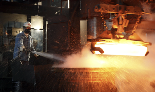 Lợi nhuận công nghiệp của Trung Quốc tăng trưởng bất chấp thương chiến