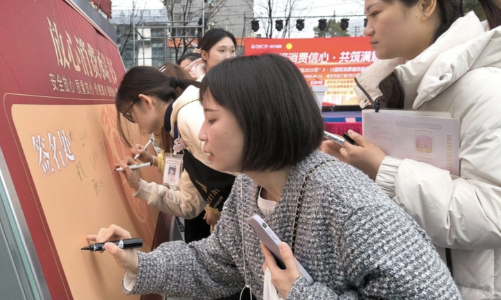 Trung Quốc thúc đẩy tiêu dùng: Hàng hóa Việt Nam liệu có được lợi? 