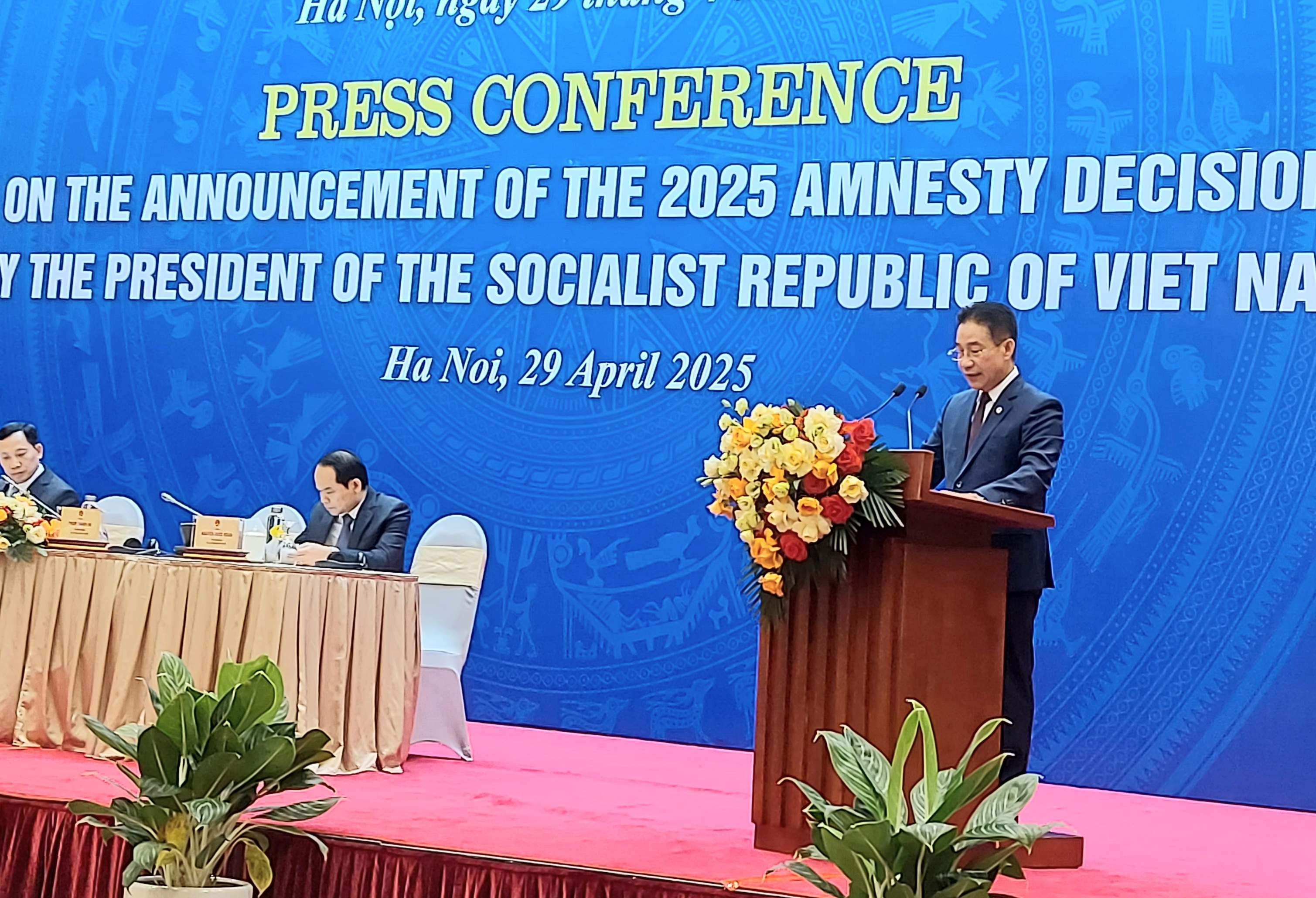 &Ocirc;ng Phạm Thanh H&agrave;, Ph&oacute; chủ nhiệm Văn ph&ograve;ng Chủ tịch nước c&ocirc;ng bố quyết định đặc x&aacute; năm 2025.