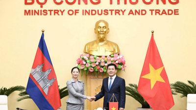 Vietnam, Cambodia target $20 bln in bilateral trade