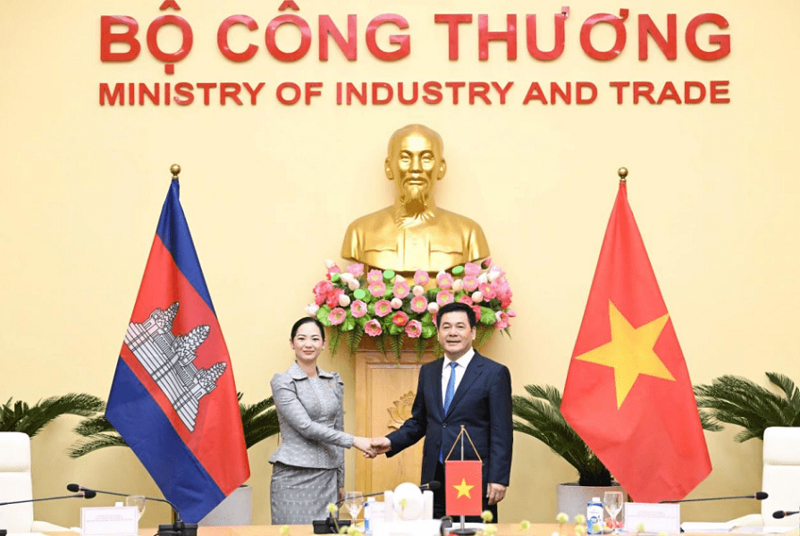 Vietnam, Cambodia target $20 bln in bilateral trade