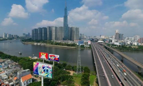 Ngân hàng số đồng hành cùng TP.HCM bừng sáng đô thị thông minh