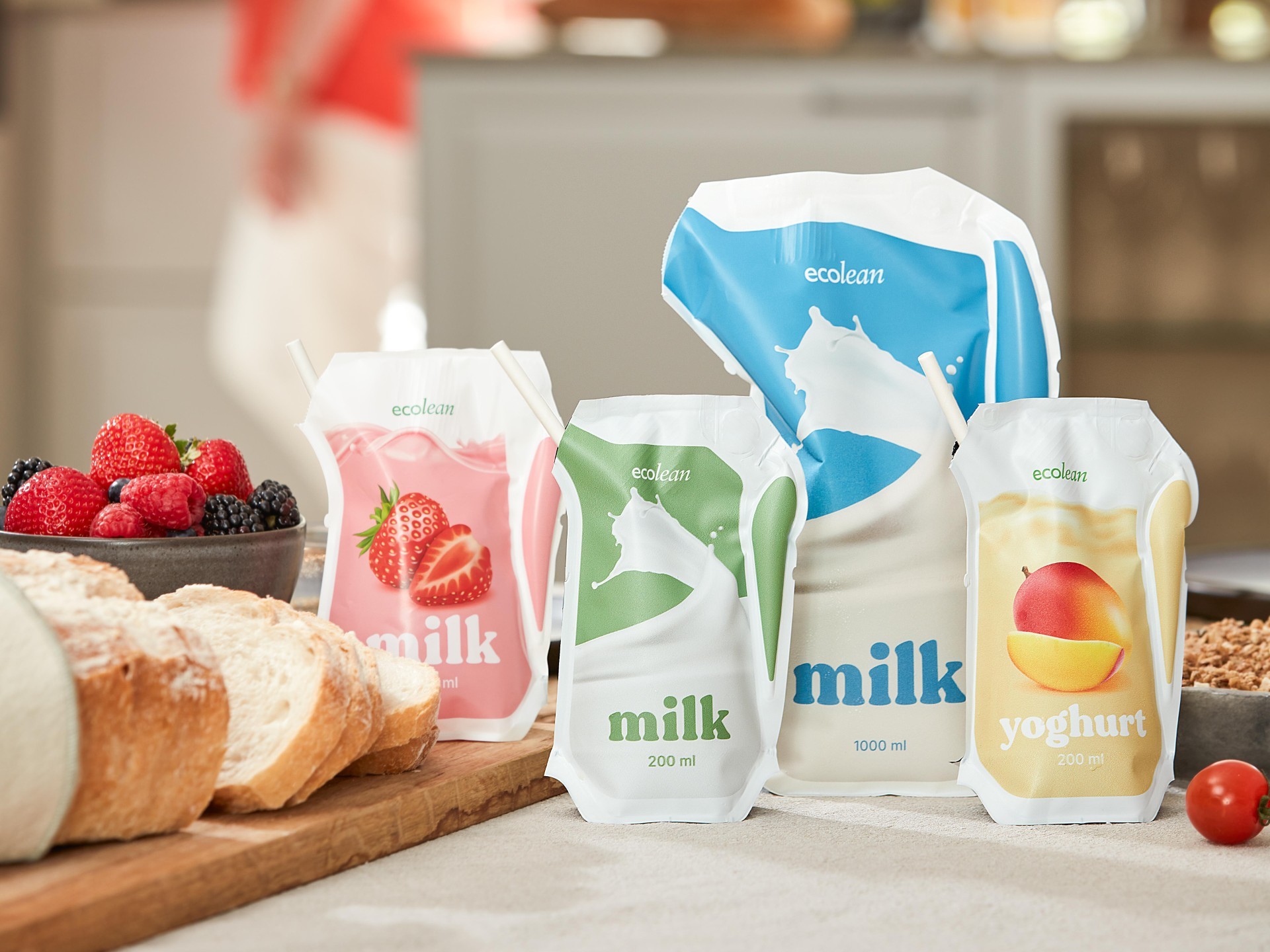 Bao b&igrave; Ecolean thường ứng dụng cho sữa, sữa chua, đồ uống kh&ocirc;ng ga, nước tr&aacute;i c&acirc;y, sữa dừa, thạch&hellip;