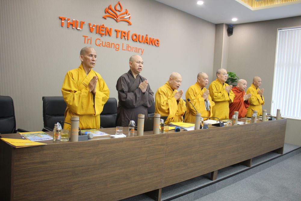 Cuộc họp b&aacute;o c&aacute;o c&ocirc;ng t&aacute;c tổ chức Đại lễ Vesak Li&ecirc;n hợp quốc 2025, chiều 29/4. Ảnh: Chu Kh&ocirc;i.