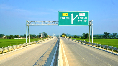 Two sections of North-South expressway put into operation