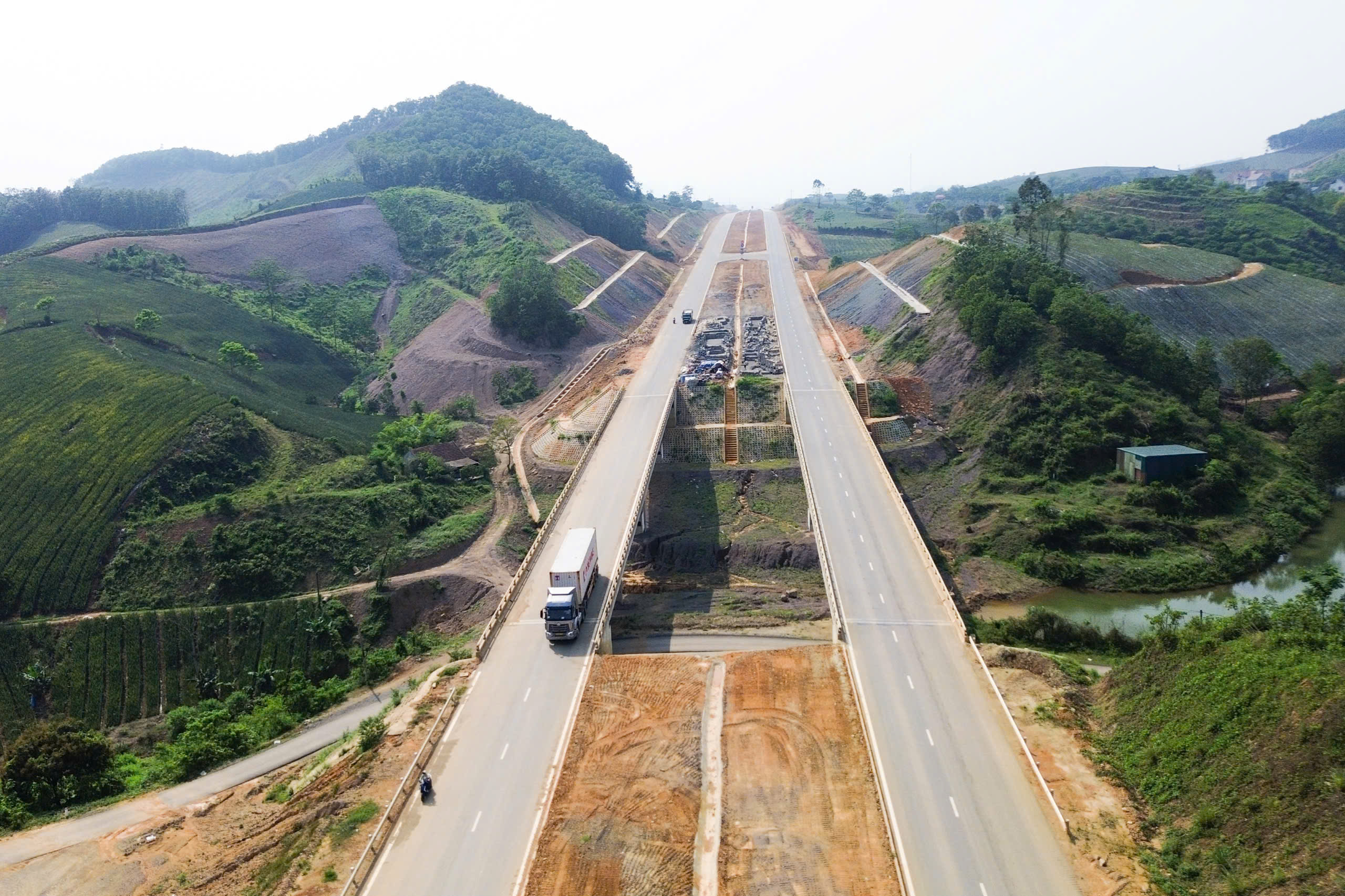Tuyến đường kết nối giữa các tuyến cao tốc, quốc lộ, đường tỉnh, các khu du lịch, khu công nghiệp, cụm công nghiệp tại khu vực thành phố Tam Điệp, huyện Nho Quan và các vùng phụ cận.