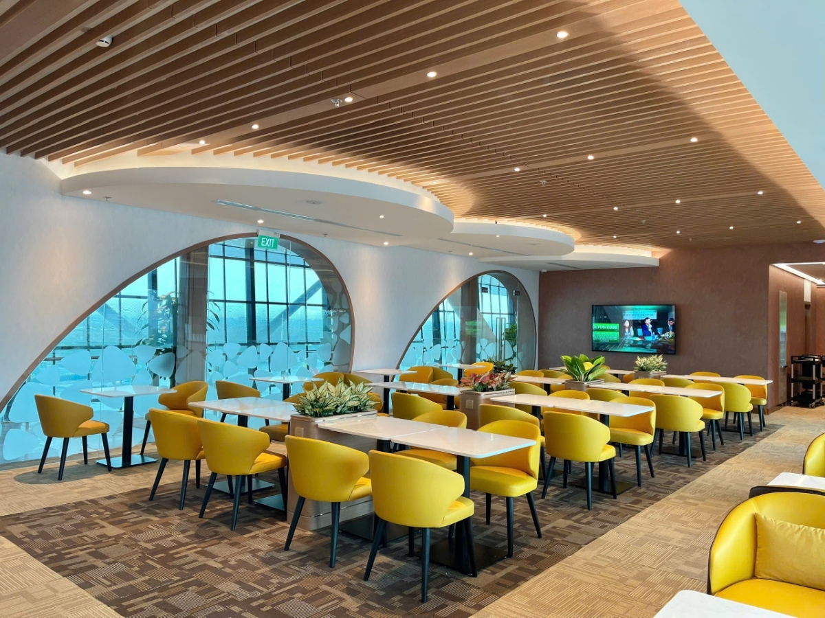 Kh&aacute;ch h&agrave;ng sẽ được tận hưởng những đặc quyền dịch vụ cao cấp mang đến những khoảnh khắc trải nghiệm thư gi&atilde;n tại ph&ograve;ng chờ Vietcombank Priority.