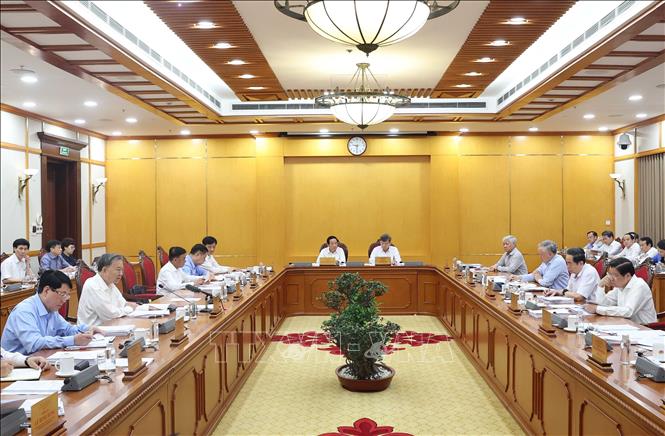 Bộ Ch&iacute;nh trị, Ban B&iacute; thư họp triển khai thực hiện sắp xếp tổ chức bộ m&aacute;y của hệ thống ch&iacute;nh trị - Ảnh: TTXVN
