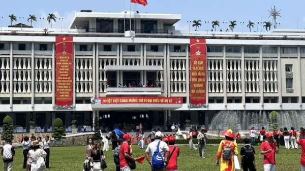 Du lịch TP.HCM “bùng nổ” dịp lễ 30/4 với doanh thu hơn 15.700 tỷ đồng