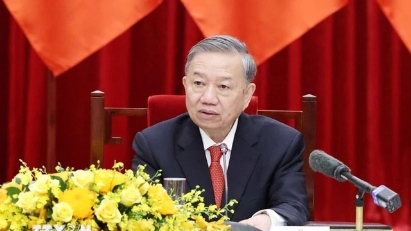 Politburo’s resolution on legislation formation and enforcement issued