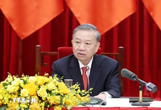 Politburo’s resolution on legislation formation and enforcement issued