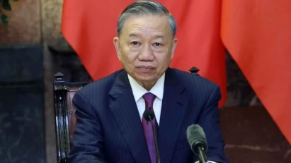 Party chief calls for institutional, legal breakthroughs for nation’s rise