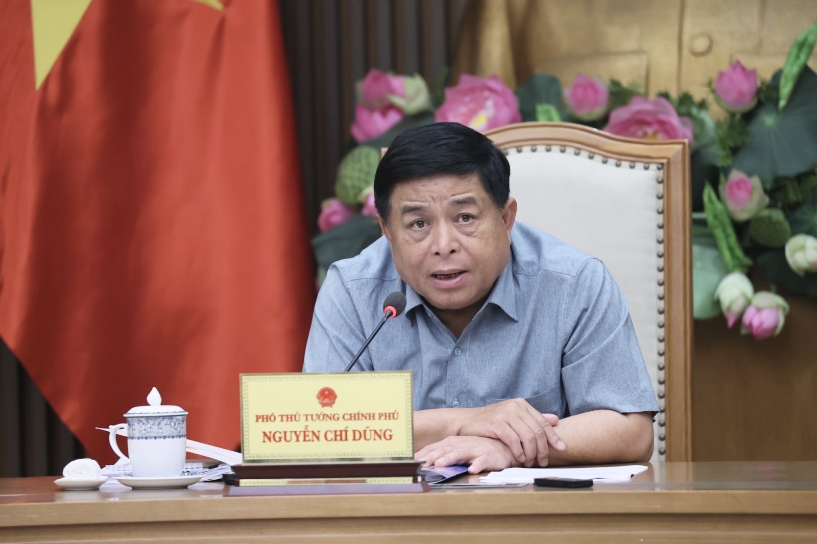 Phó Thủ tướng Nguyễn Chí Dũng chủ trì họp giao nhiệm vụ chuẩn bị các dự án, công trình phục vụ tổ chức Hội nghị APEC 2027 - Ảnh: VGP/Minh Ngọc