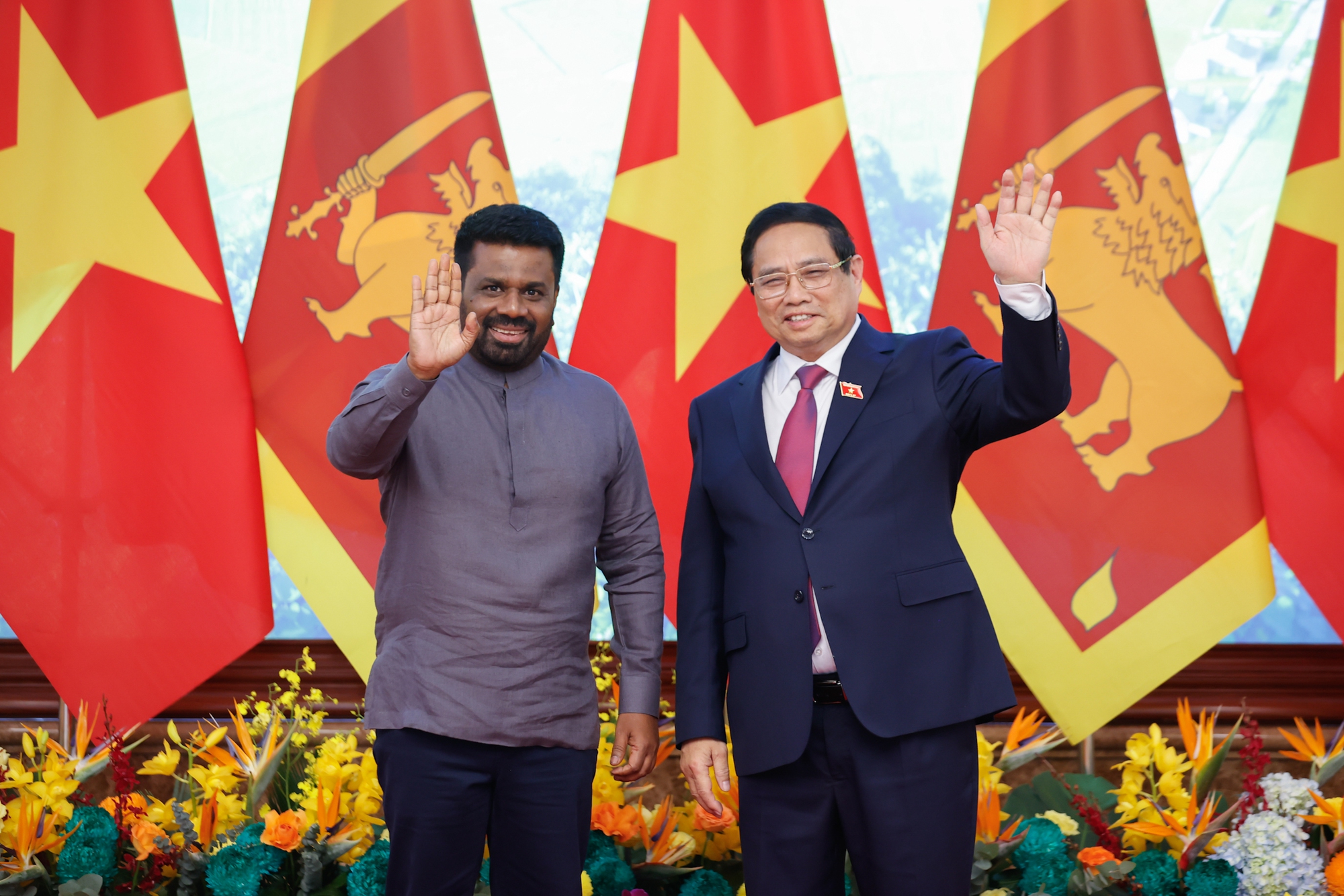 Thủ tướng Phạm Minh Chính và Tổng thống Sri Lanka Anura Kumara Dissanayaka - Ảnh: VGP