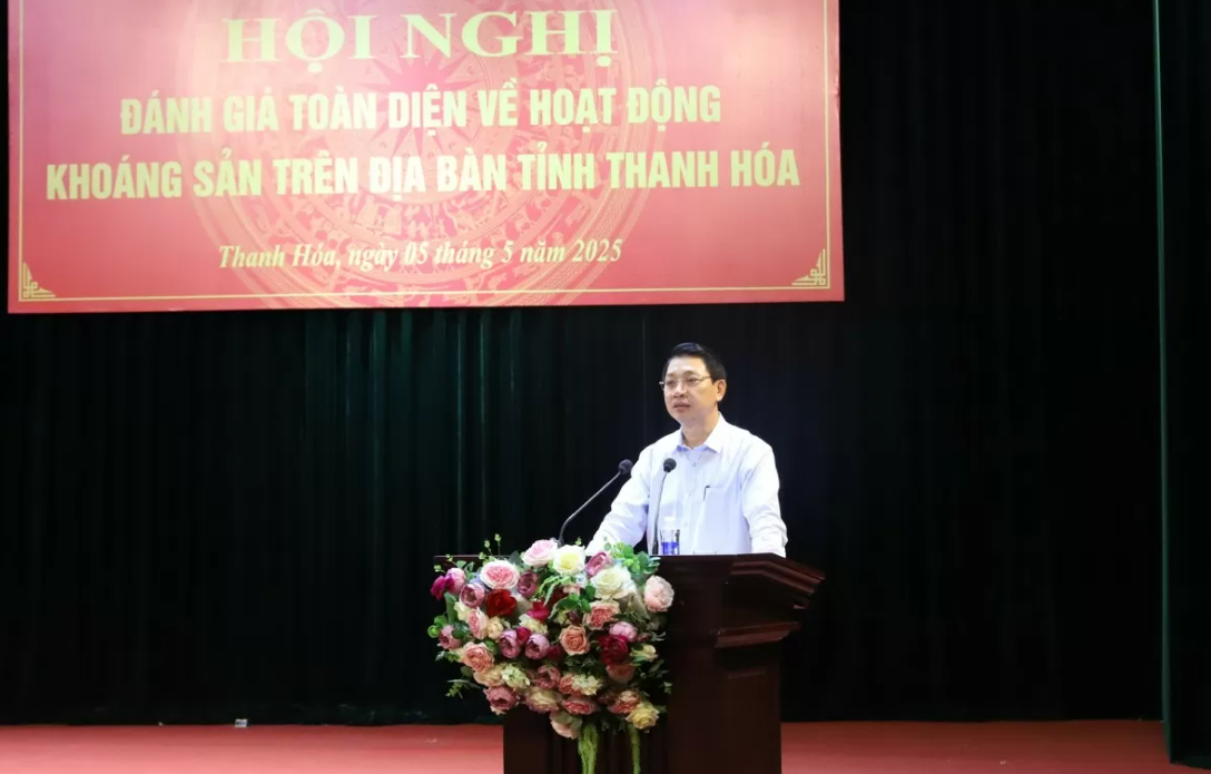 Ông Lê Đức Giang, Phó Chủ tịch UBND tỉnh Thanh Hóa phát biểu tại hội nghị