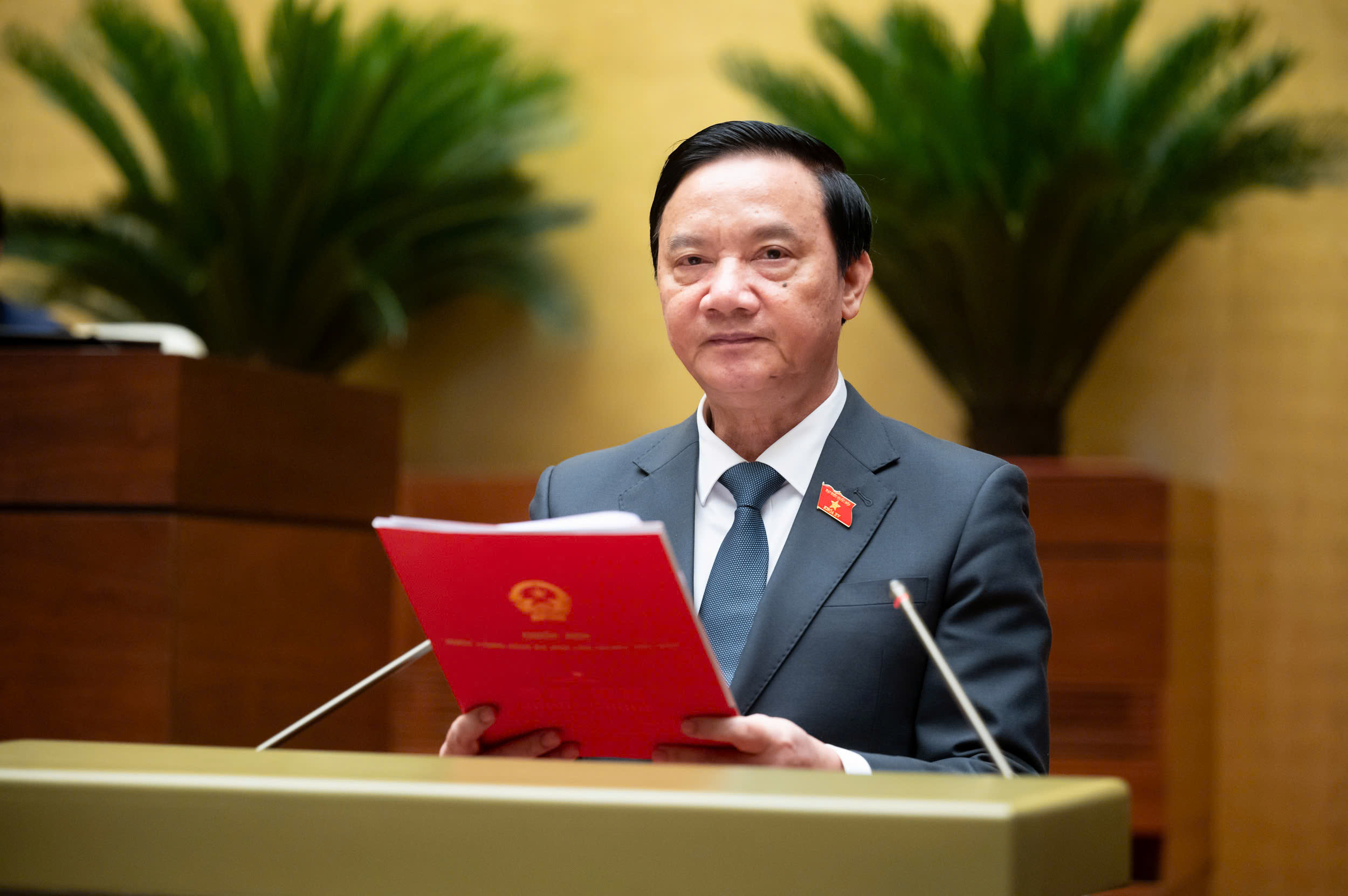 Ph&oacute; Chủ tịch Quốc hội Nguyễn Khắc Định: Việc sửa đ&ocirc;̉i, b&ocirc;̉ sung m&ocirc;̣t s&ocirc;́ đi&ecirc;̀u của Hi&ecirc;́n pháp năm 2013 trong thời điểm hiện nay l&agrave; hết sức cần thiết