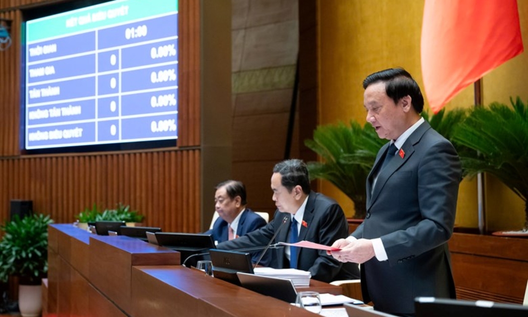 Quốc hội thông qua 2 Nghị quyết về sửa đổi, bổ sung Hiến pháp năm 2013. (Ảnh: Media Quốc hội).