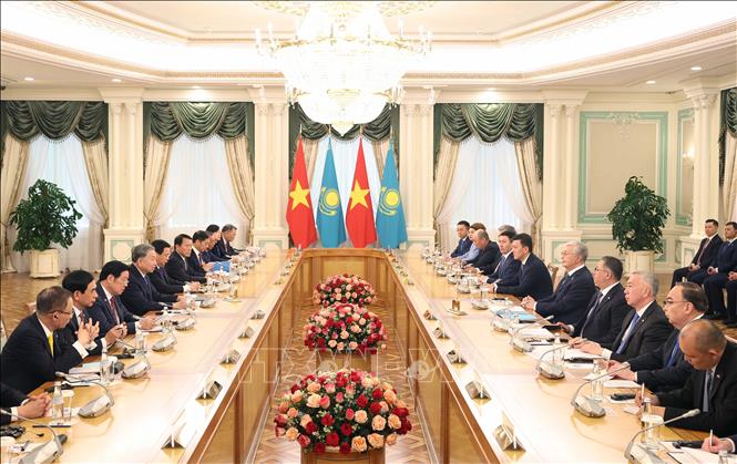 Tổng B&iacute; thư T&ocirc; L&acirc;m hội đ&agrave;m với Tổng thống Kassym-Jomart Tokayev - Ảnh: TTXVN