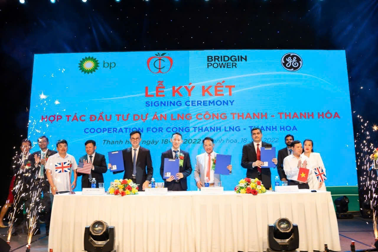 Lễ kí kết hợp tác BP và các đối tác nước ngoài tham gia tái cấu trúc dự án. Ảnh Cổng thông tin Bộ Công Thương