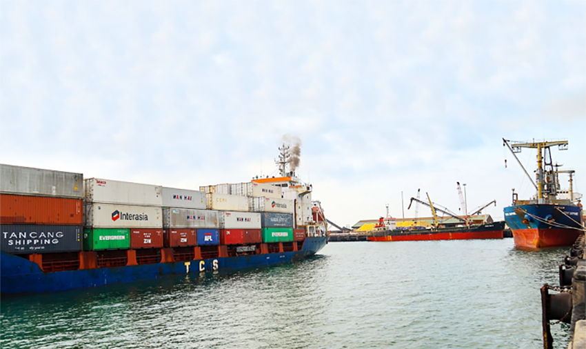 Tính chung 4 tháng đầu năm 2025, tổng trị giá xuất nhập khẩu của Hà Tĩnh giảm 34,64% so với cùng kỳ năm trước. Ảnh minh hoạ