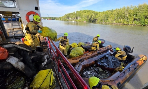 TP. Hồ Chí Minh ứng phó khẩn cấp sự cố tràn dầu ở Cần Giờ