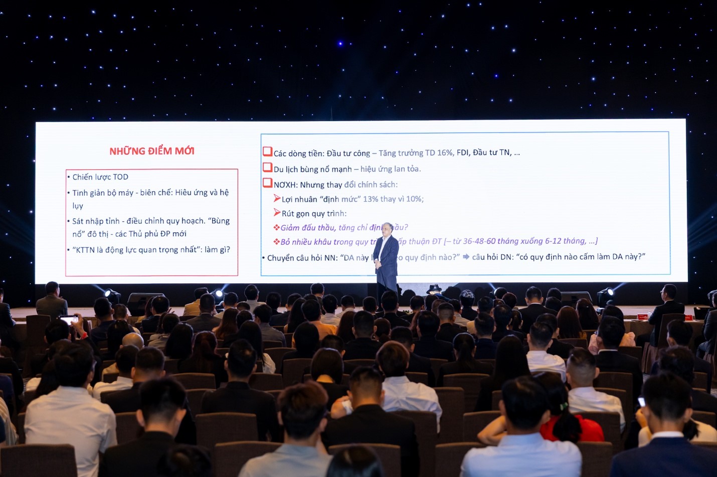 PGS.TS. Trần Đình Thiên, nguyên Viện trưởng Viện Kinh tế Việt Nam chia sẻ tại sự kiện “Sử sang chương”.