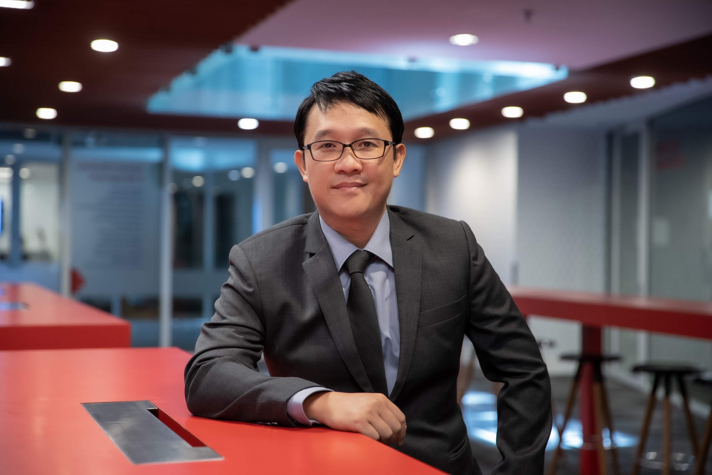 Phó giáo sư Phạm Công Hiệp