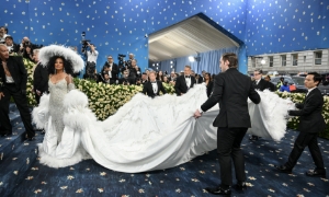 Met Gala nâng tầm với doanh thu kỷ lục